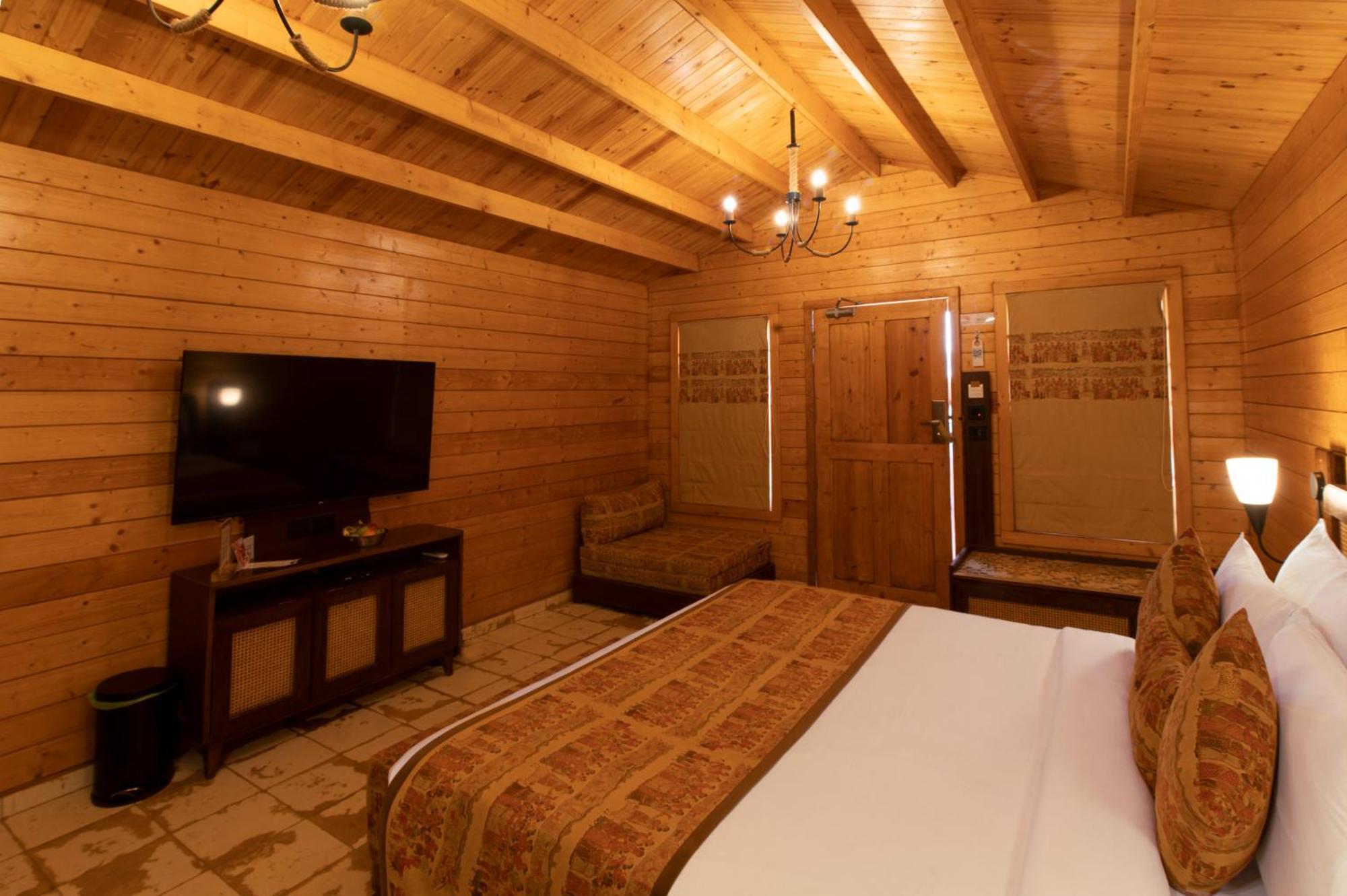 Canary Islands & Hotel Lonavala